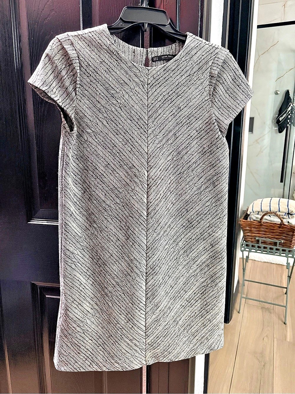 Zara Geometric Mini Dress in White & Black Size Small Like New